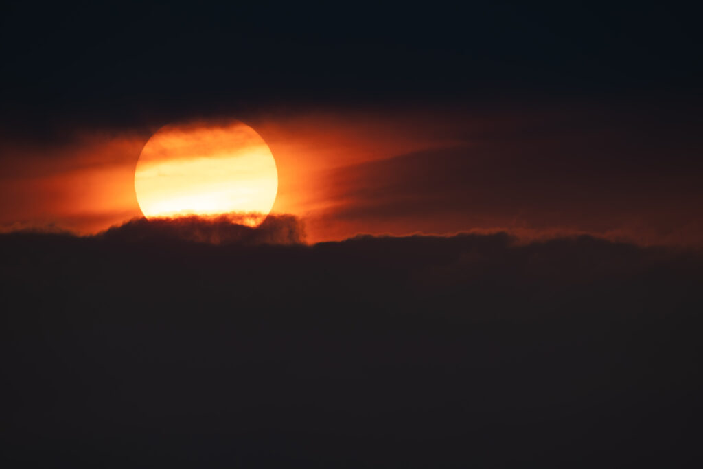 赤い朝日